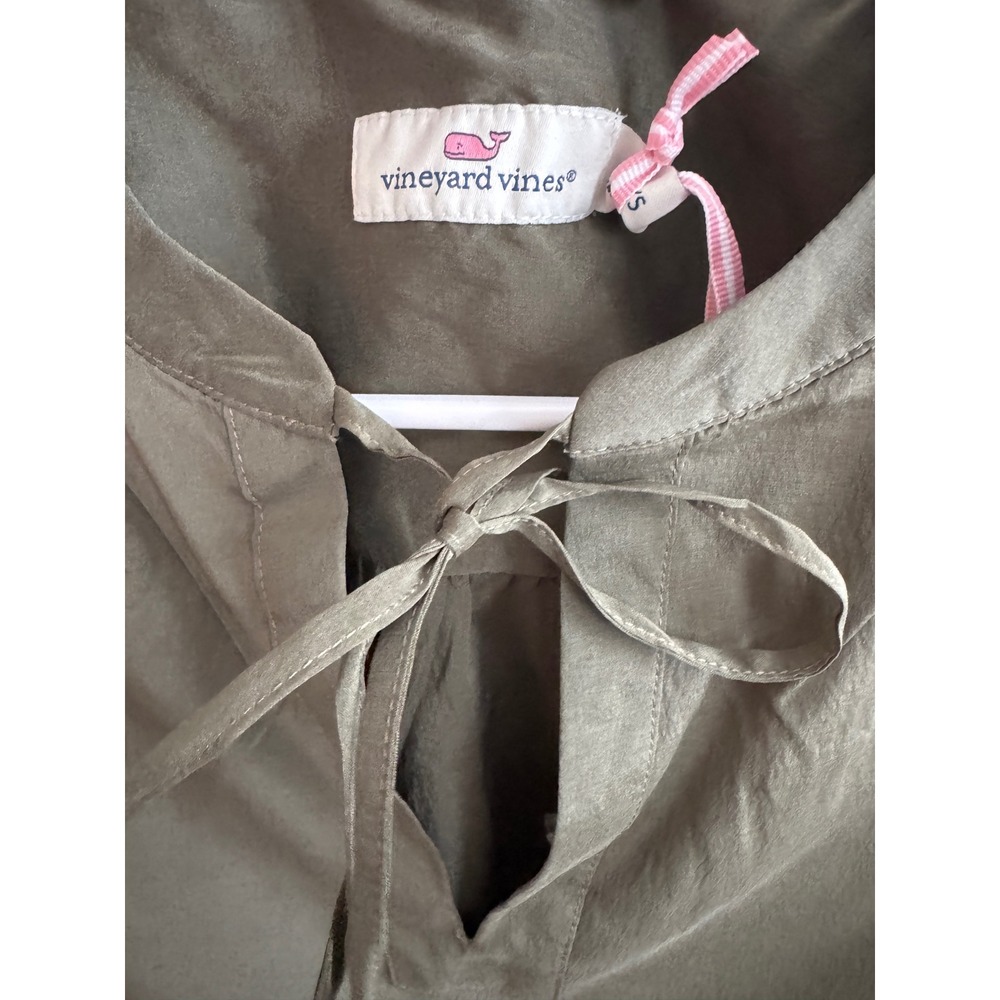 Vineyard Vines Matte Satin Savannah Popover Silk Blend Top Marine Olive XXS NEW